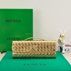 Bottega Veneta Clutch Bags